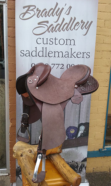 Stock Western Fender Saddle