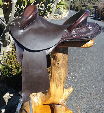Stock Western Fender Saddle