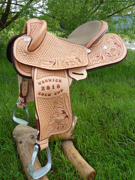 Trophy Saddle