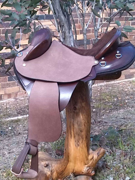 Stock Western Fender Saddle