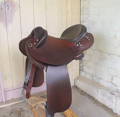 Stock Western Fender Saddle
